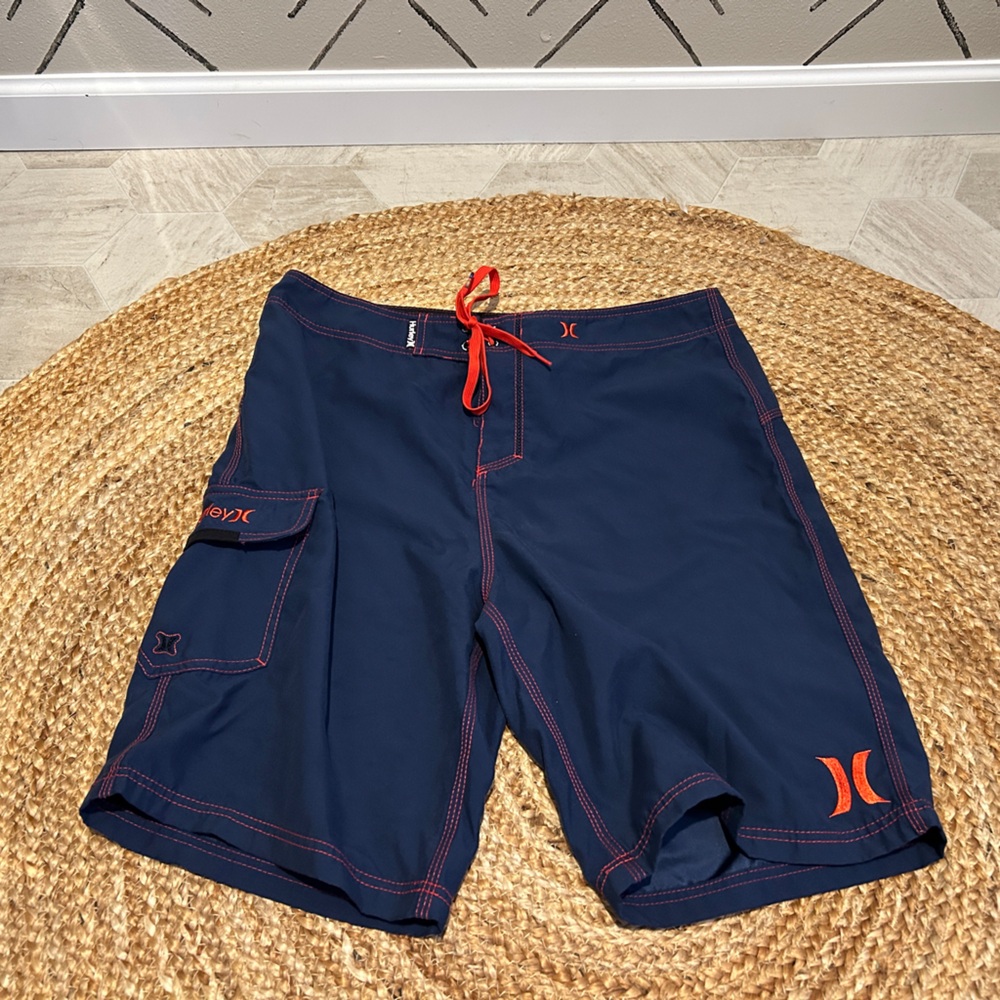 Men’s Hurley swim trunk/board short, size 34